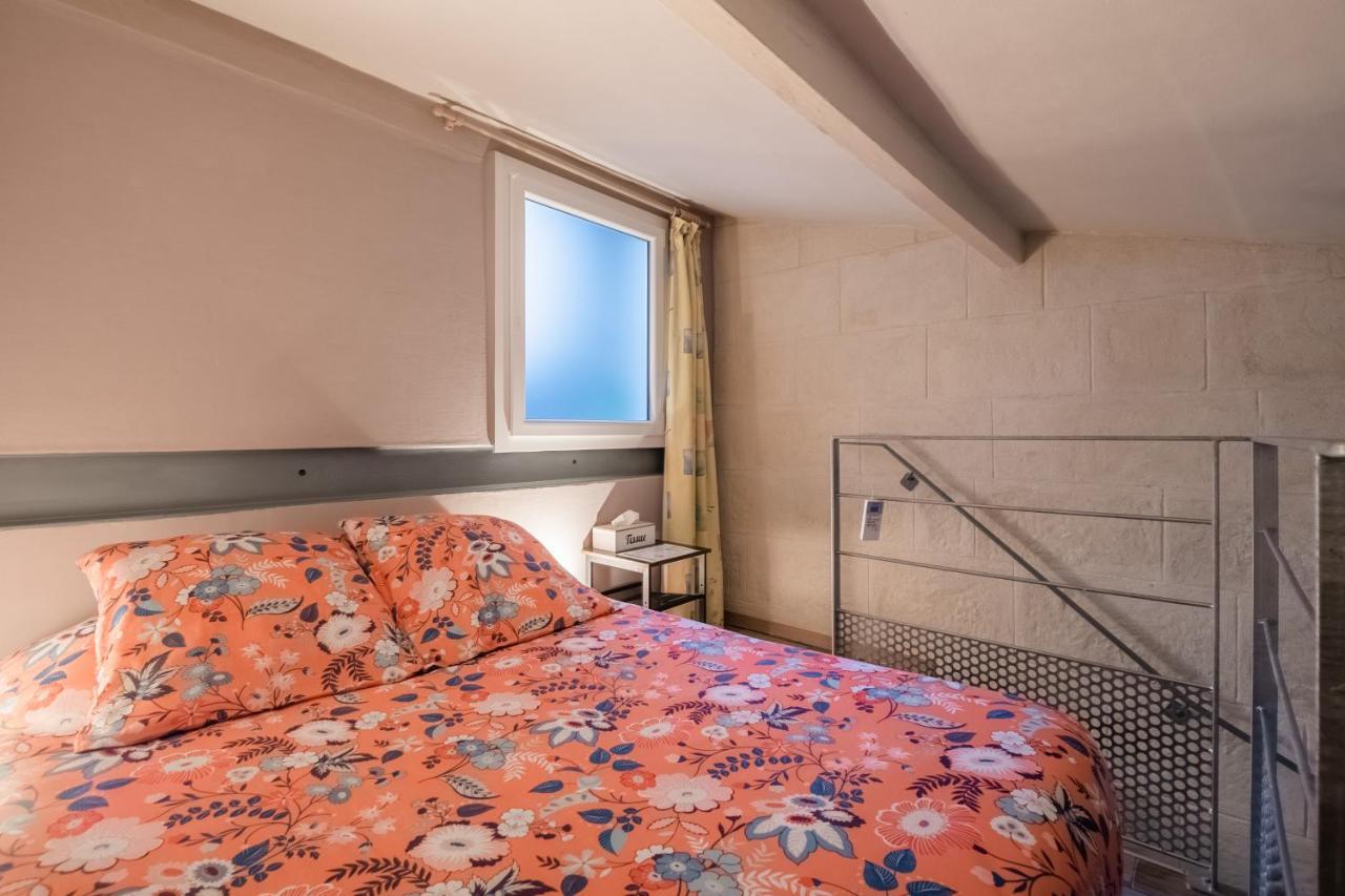 Studio En Duplex-Aircon-Terrasse-Parking-Calme บอร์โด ภายนอก รูปภาพ